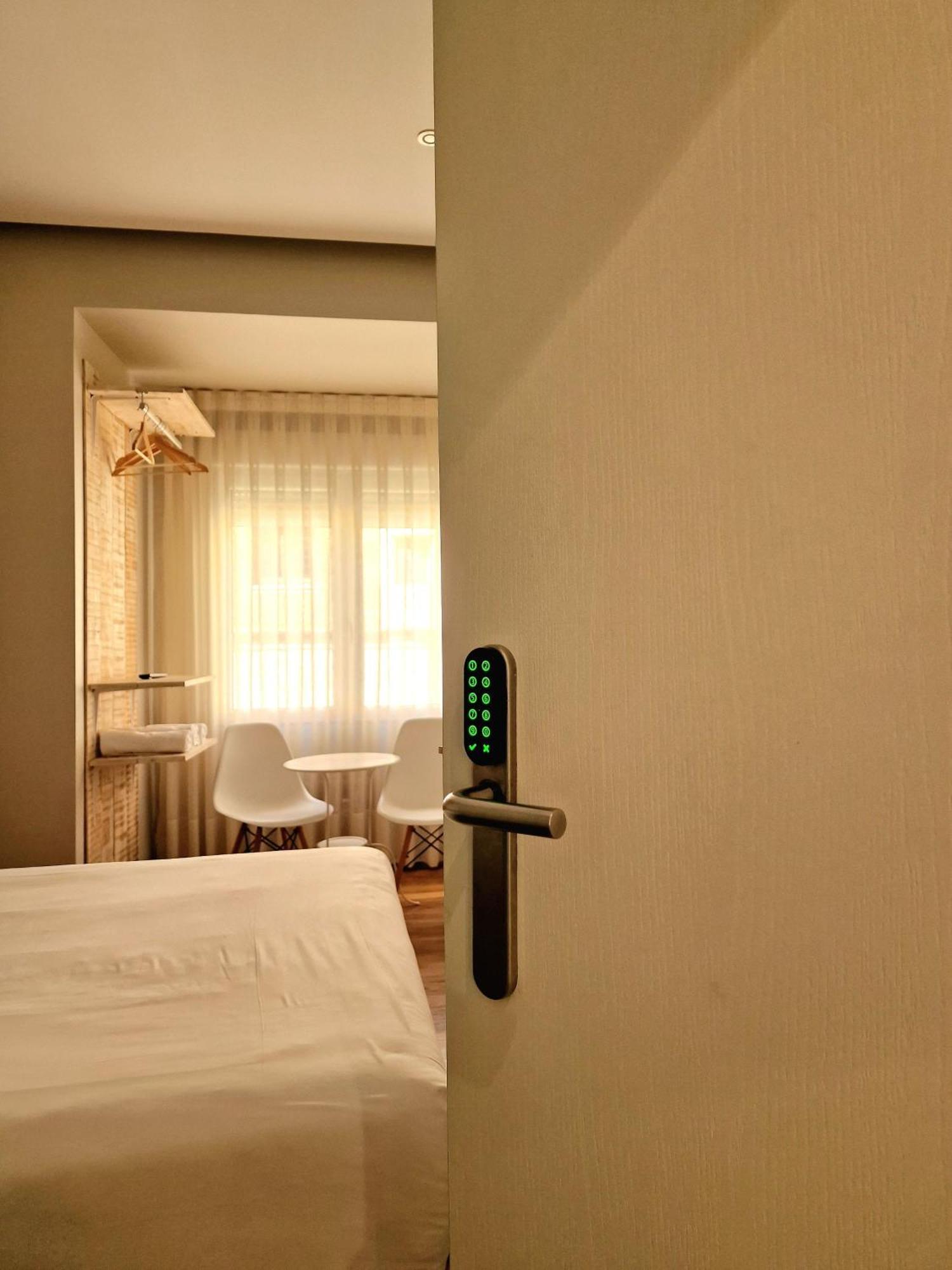 Urban Burgos Hotell Eksteriør bilde