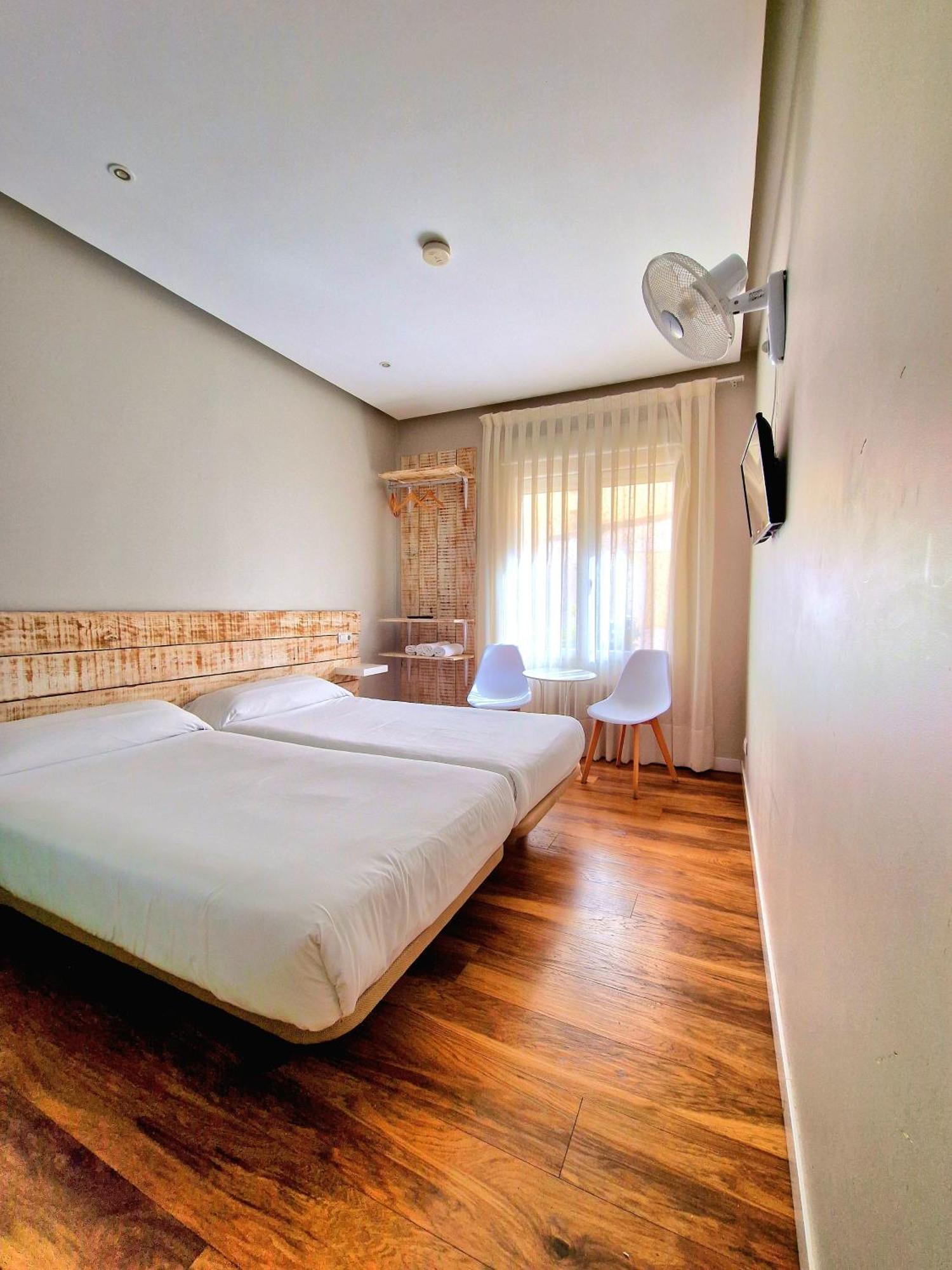 Urban Burgos Hotell Eksteriør bilde