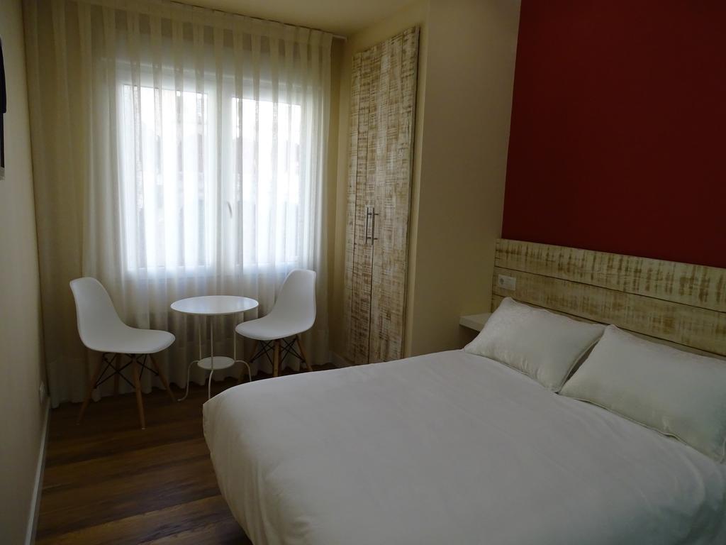 Urban Burgos Hotell Eksteriør bilde